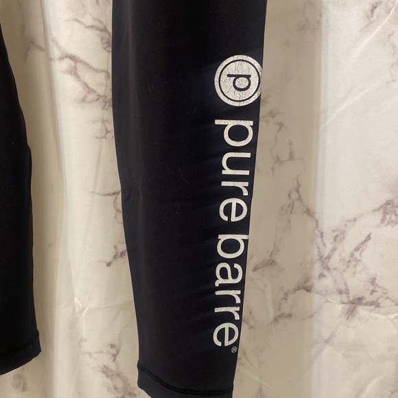 LULULEMON Pure Barre Wunder Under *size 6* - Picture 2 of 6